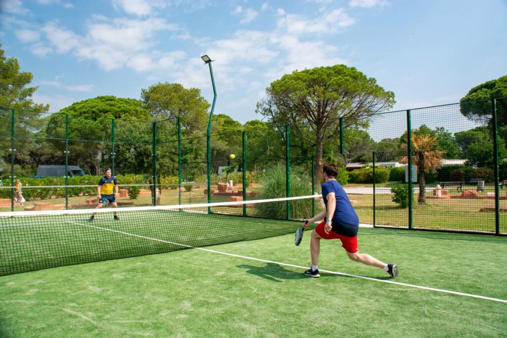 Oasis Village Padel
